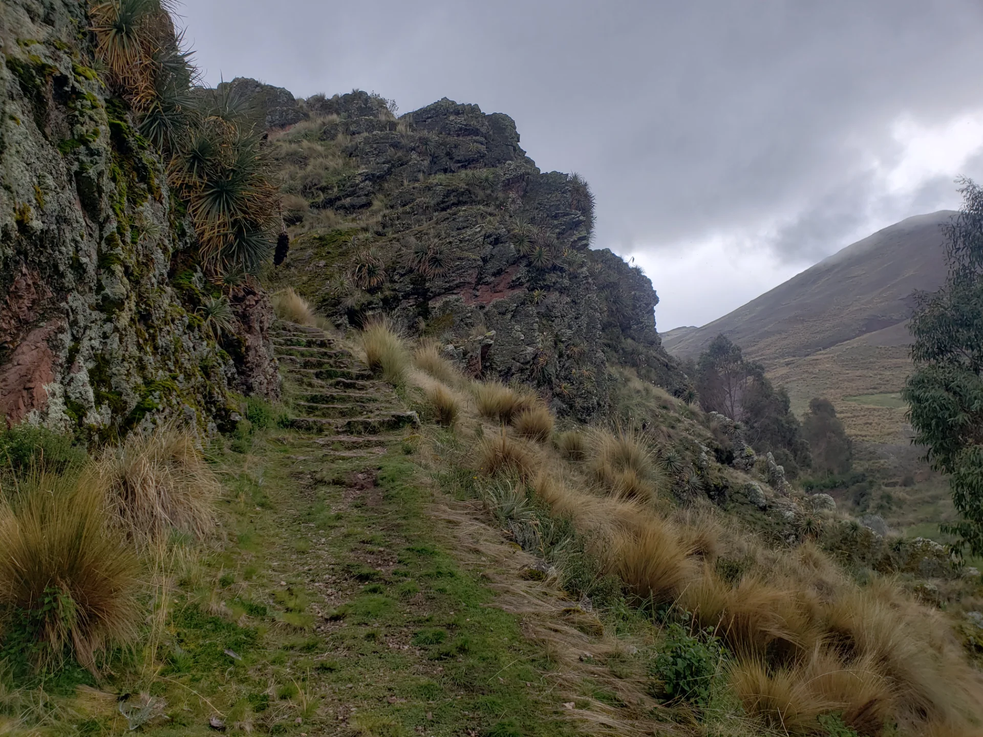 Huchuy Qosqo Full Day Trek from Cusco - mountain views
