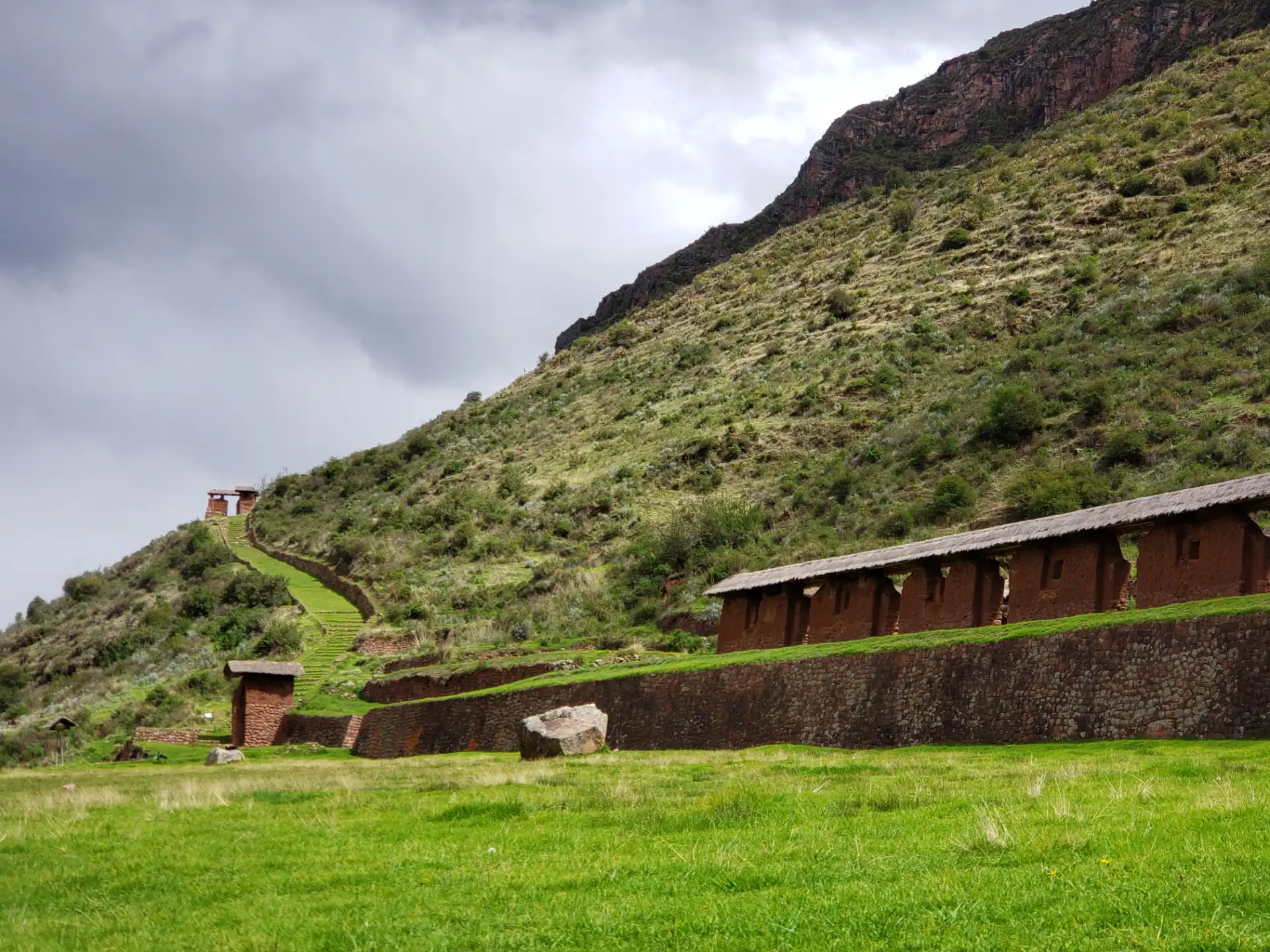 Trails beyond the crowds, Peru