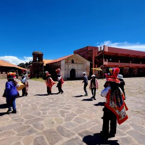 puno-tipical-dress